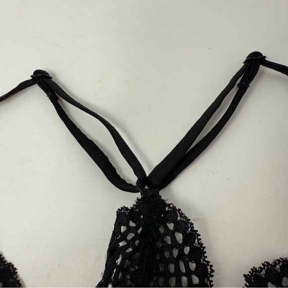 Victoria’s Secret Black Lace Front Closure Bralette Bra - Picture 9 of 10